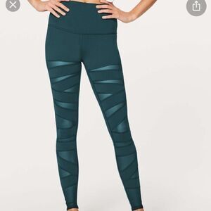 Lululemon tech mesh wunder under leggings sz 2